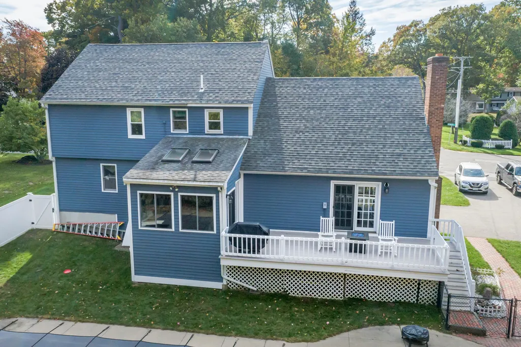 5 Hayden Circle Hampton NH 03842