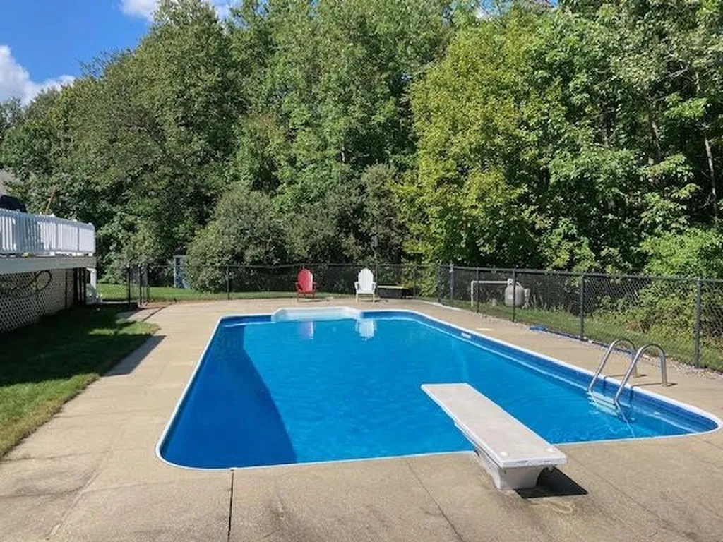5 Hayden Circle Hampton NH 03842