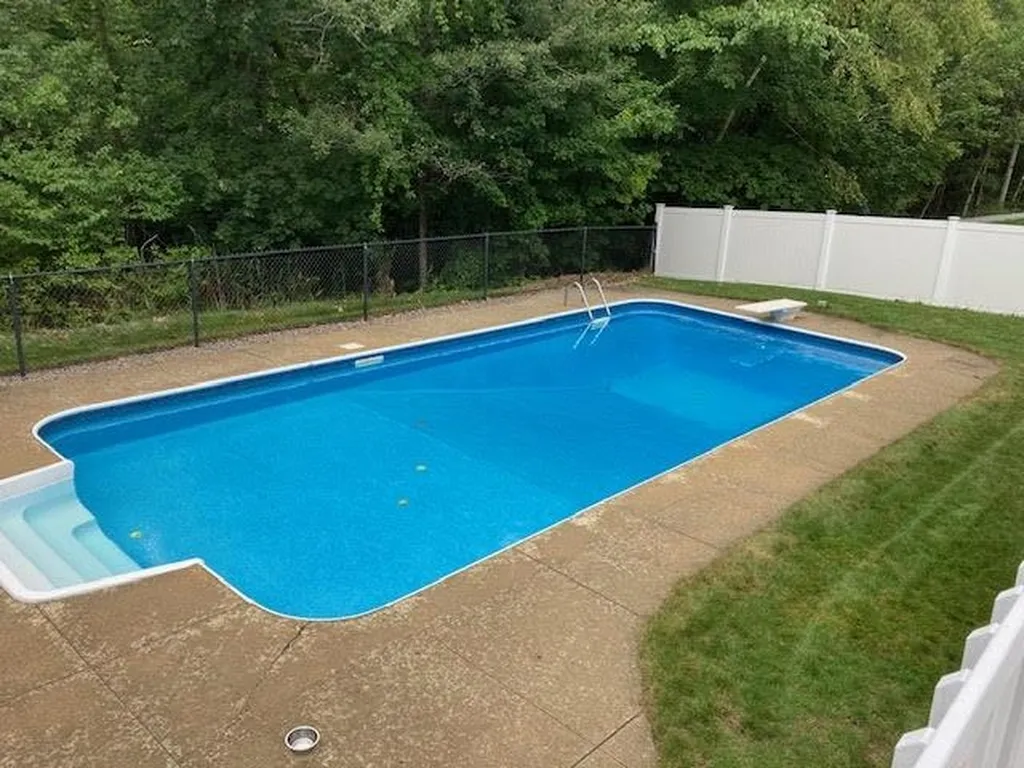 5 Hayden Circle Hampton NH 03842