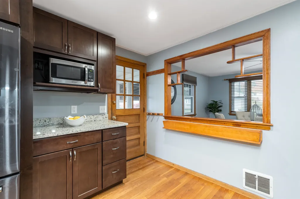 349 Laxson Avenue Manchester NH 03103