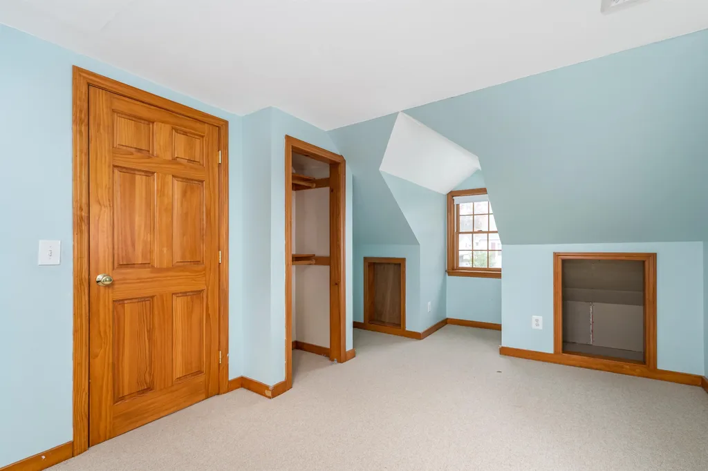 349 Laxson Avenue Manchester NH 03103