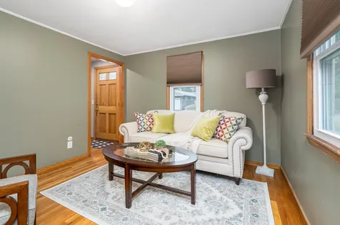 349 Laxson Avenue Manchester NH 03103