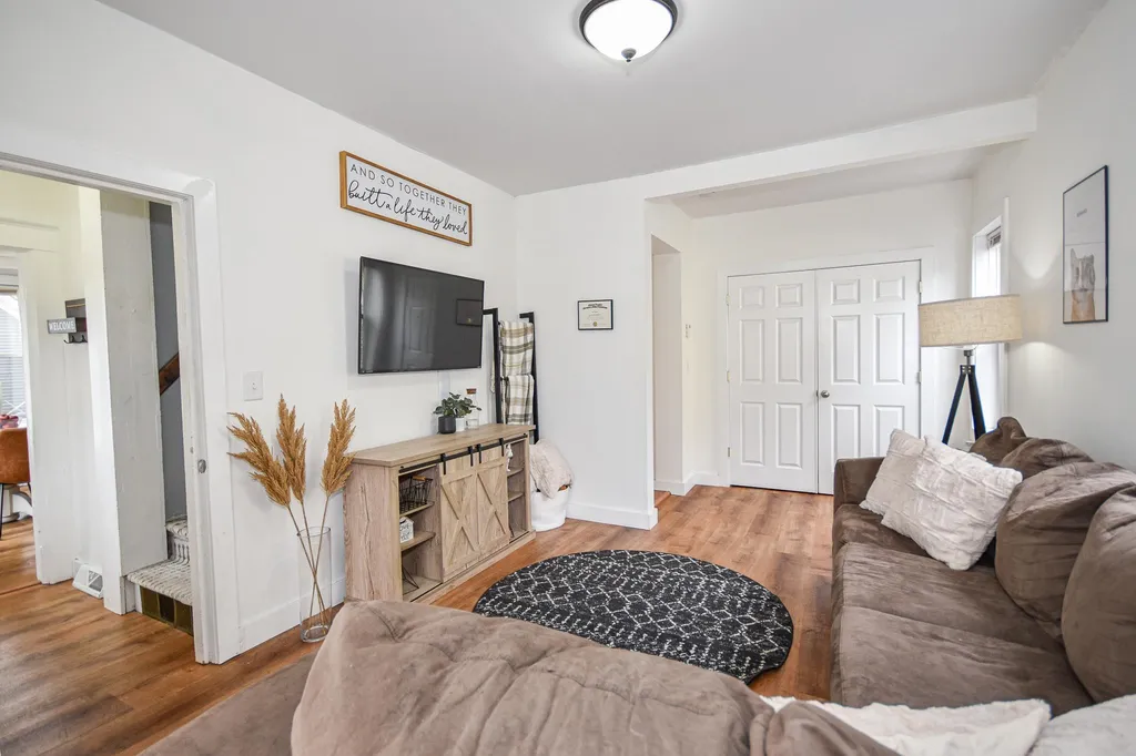 4 Cocheco Avenue Rochester NH 03868