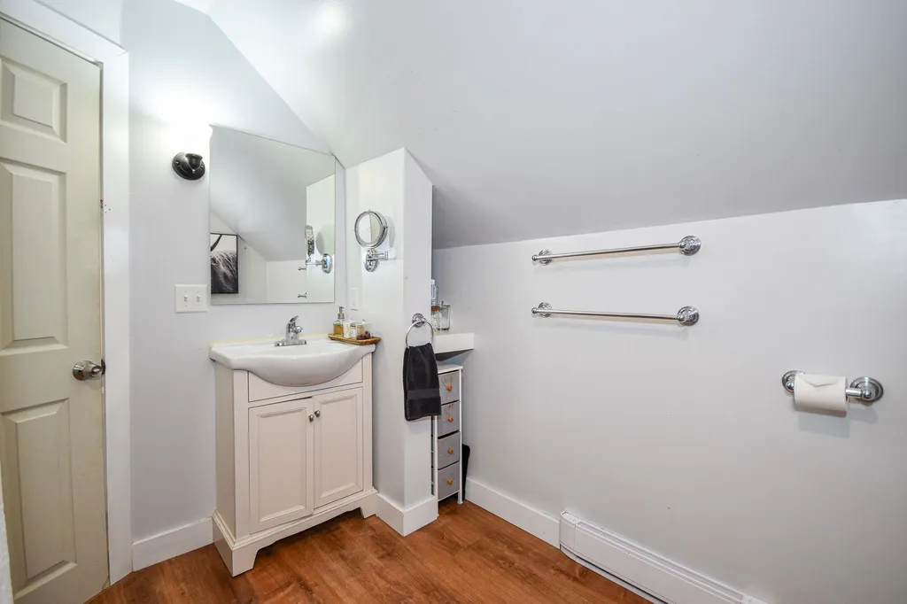 4 Cocheco Avenue Rochester NH 03868