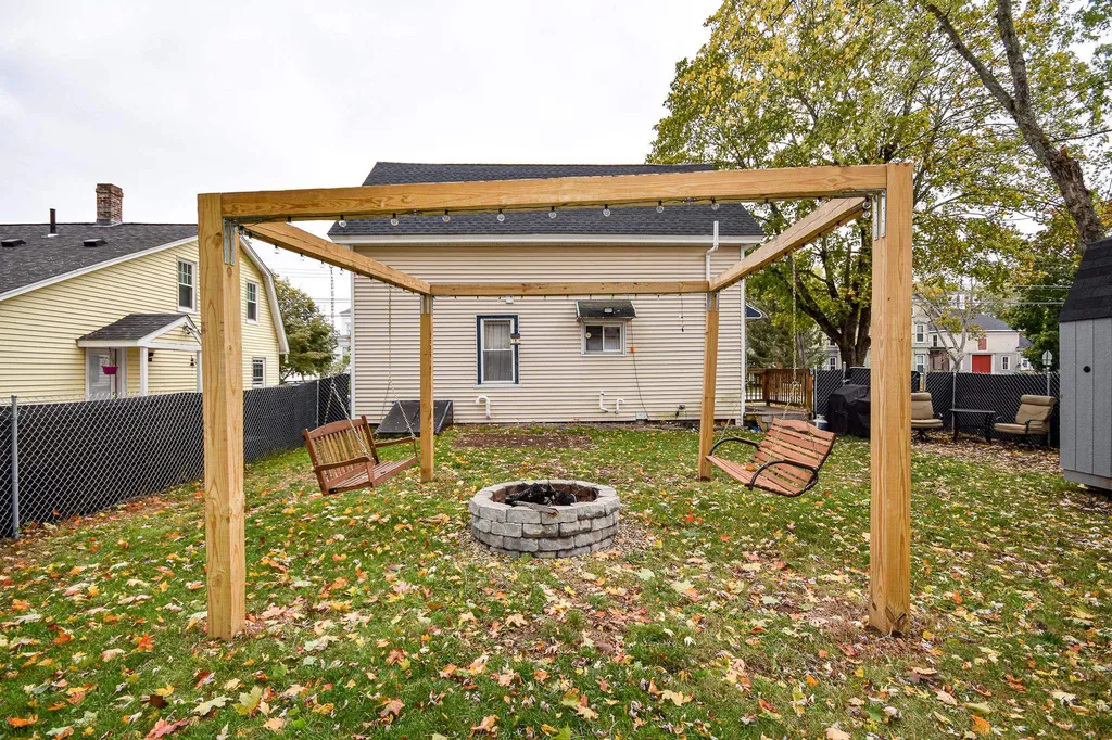4 Cocheco Avenue Rochester NH 03868