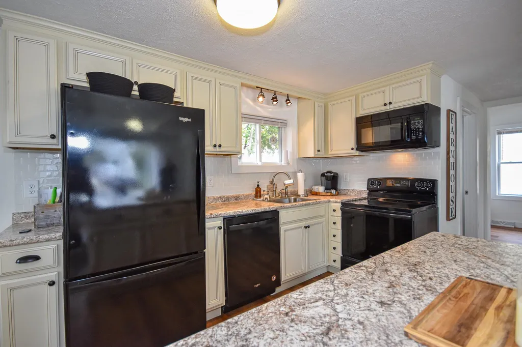 4 Cocheco Avenue Rochester NH 03868