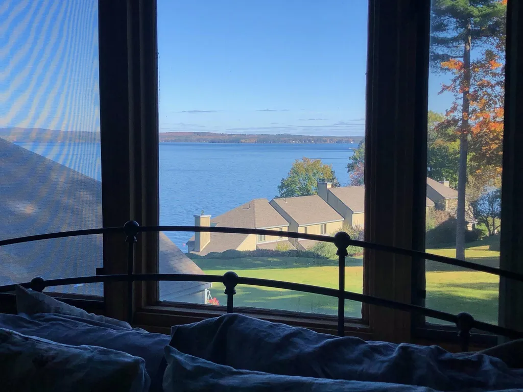 2696 Lake Shore Road Gilford NH 03249