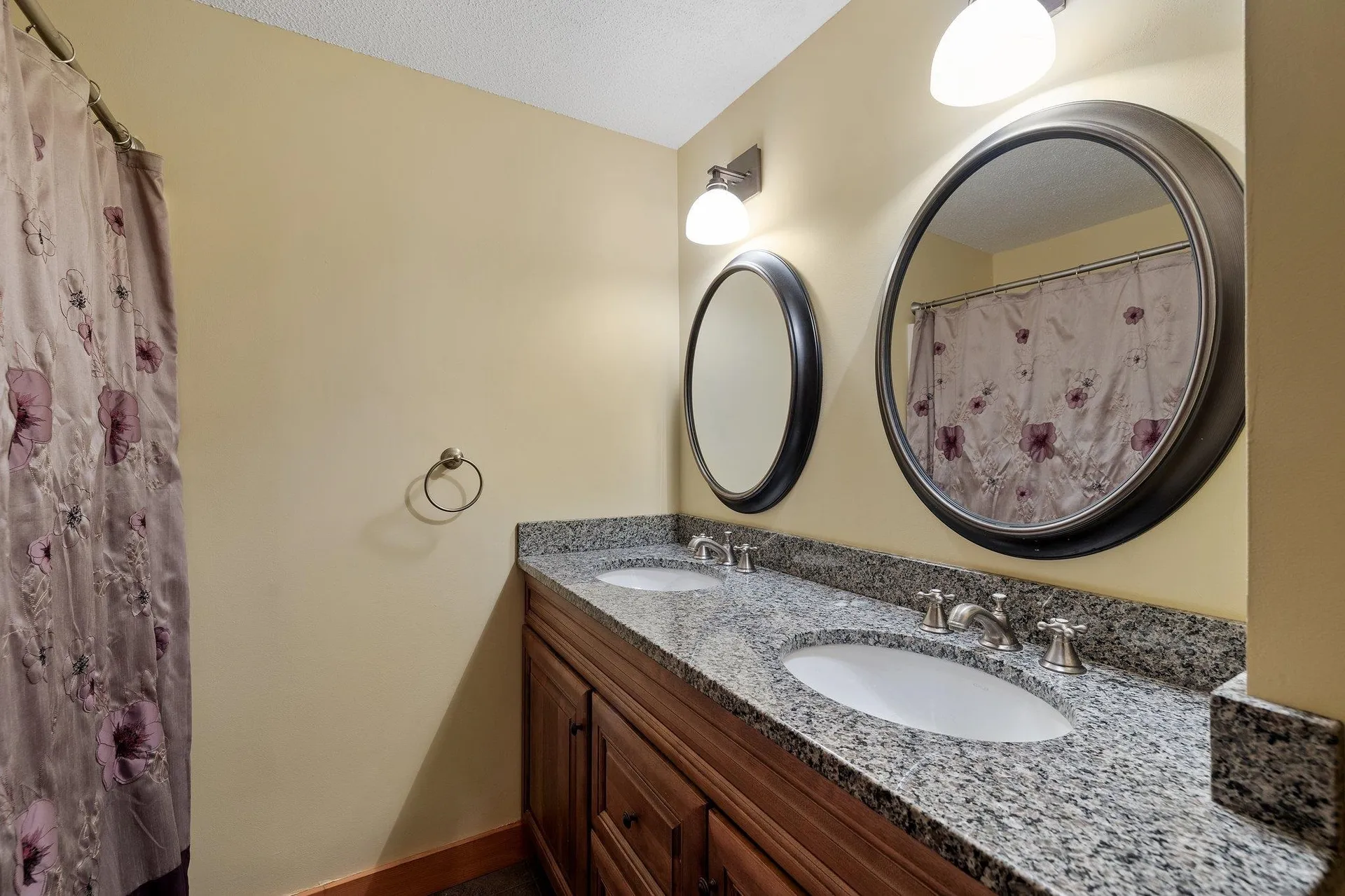2696 Lake Shore Road Gilford NH 03249