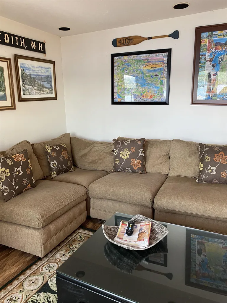 79 Pleasant Street Meredith NH 03253