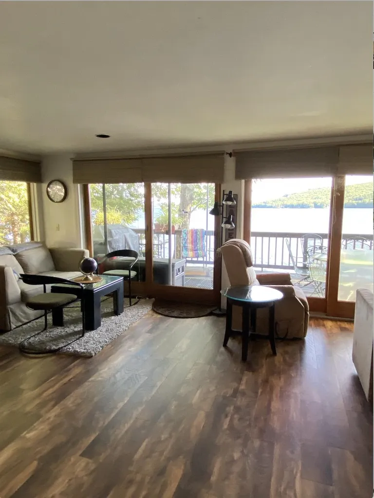 79 Pleasant Street Meredith NH 03253