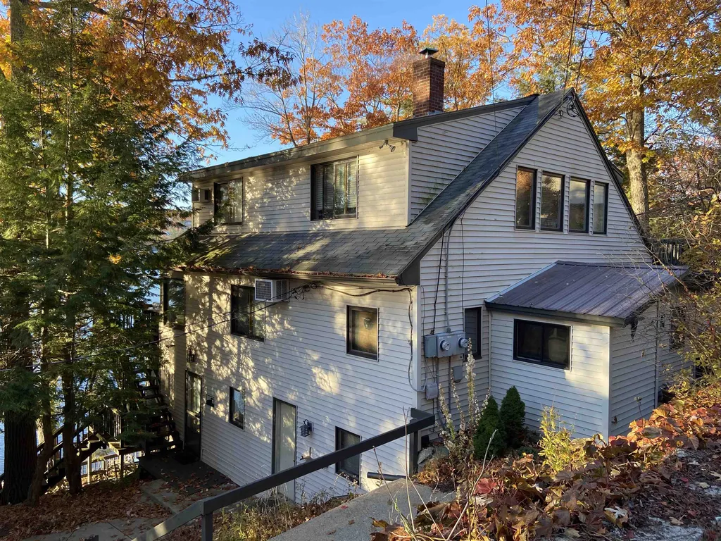 79 Pleasant Street Meredith NH 03253