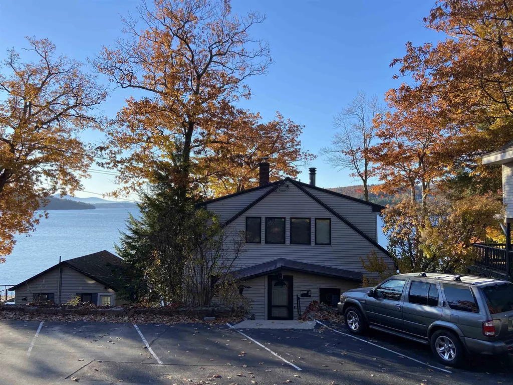 79 Pleasant Street Meredith NH 03253