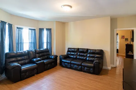 159 Blaine Street Manchester NH 03102