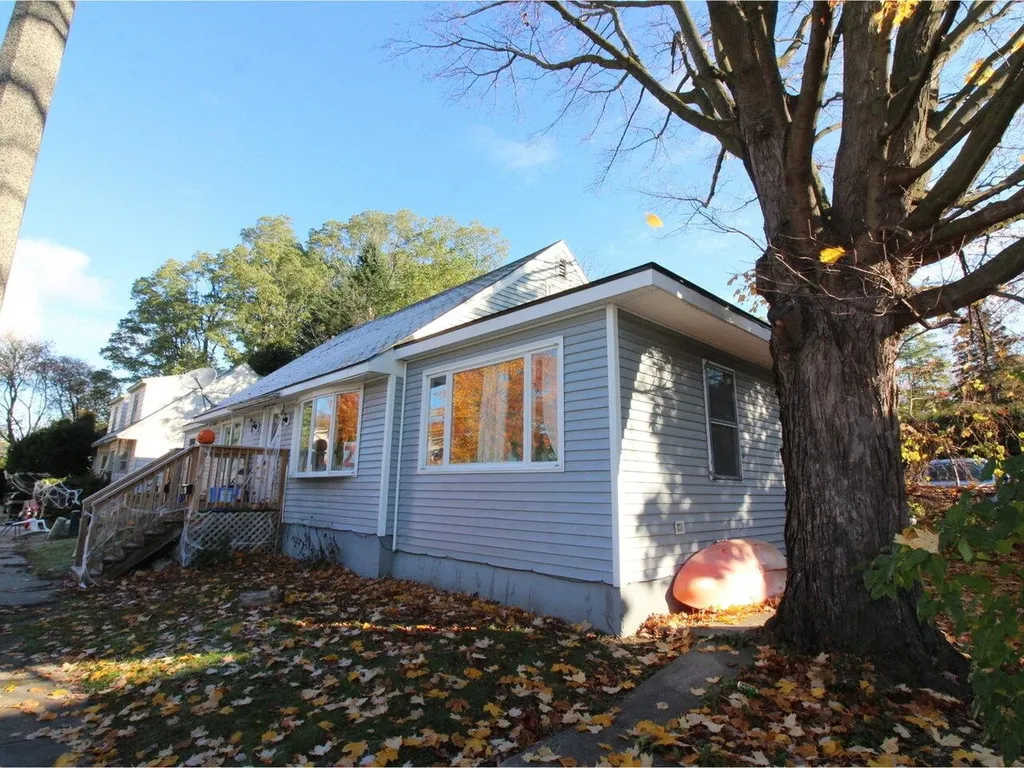 10 Dans Court Burlington VT 05401