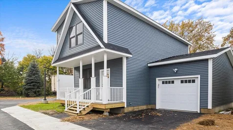 48 Mollys Way Winooski VT 05404