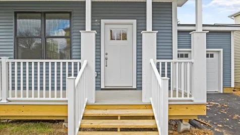48 Mollys Way Winooski VT 05404