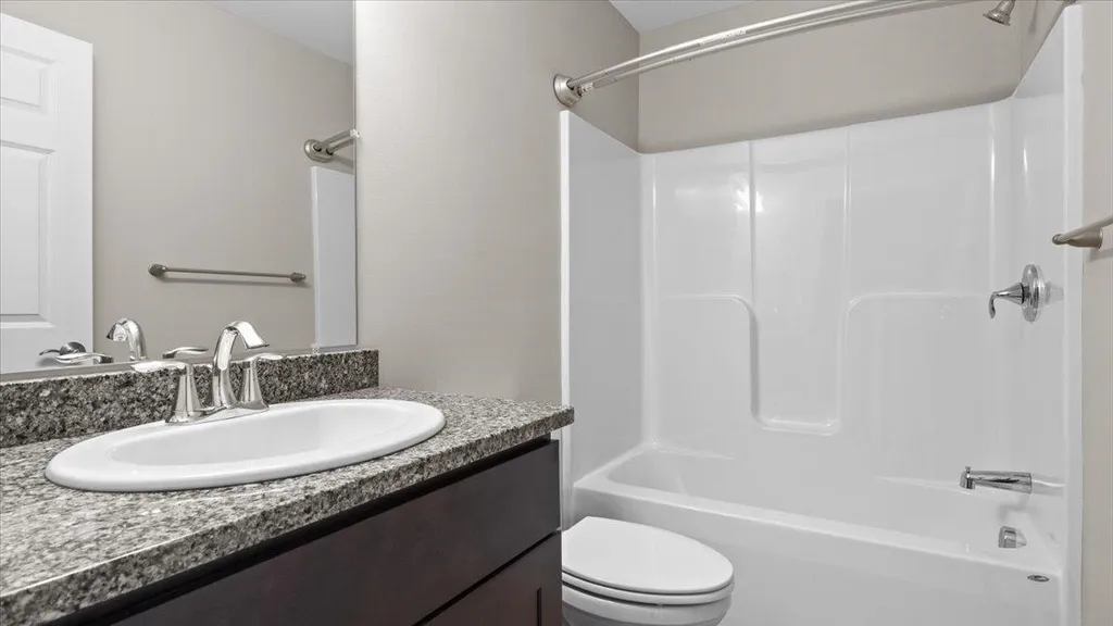 40 Mollys Way Winooski VT 05404