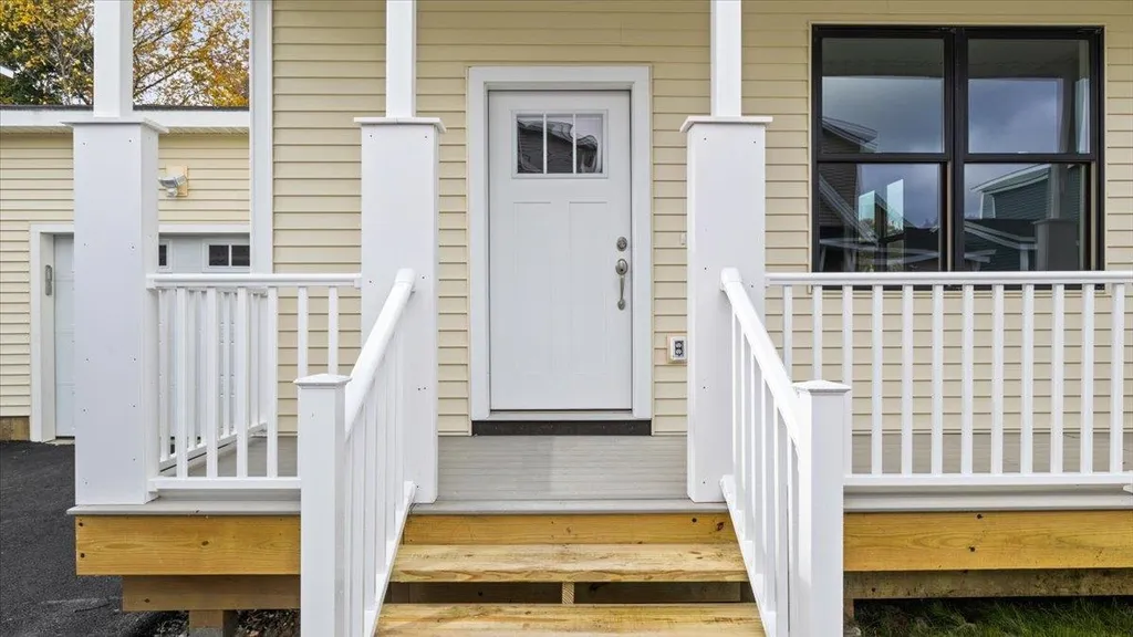 40 Mollys Way Winooski VT 05404