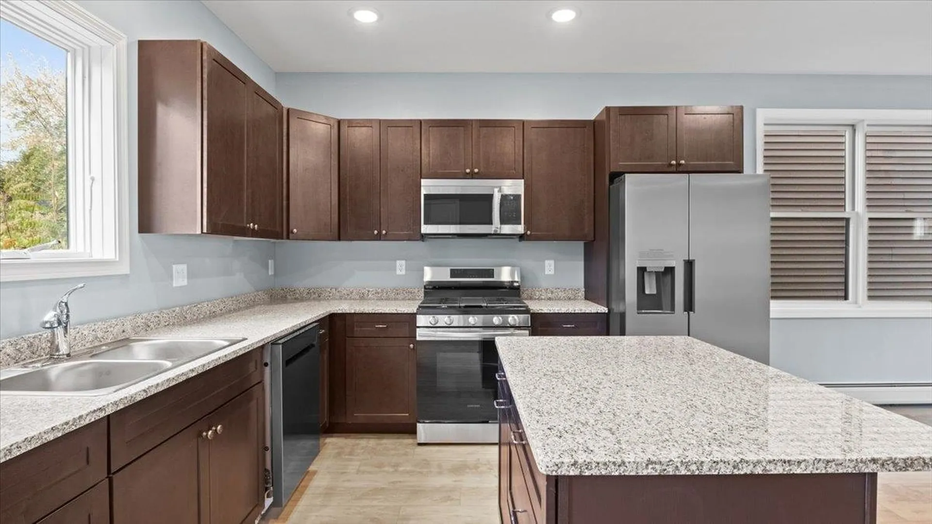 40 Mollys Way Winooski VT 05404