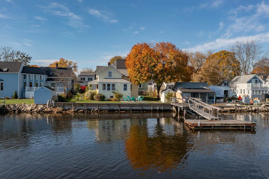 43 Holmes Court Portsmouth NH 03801