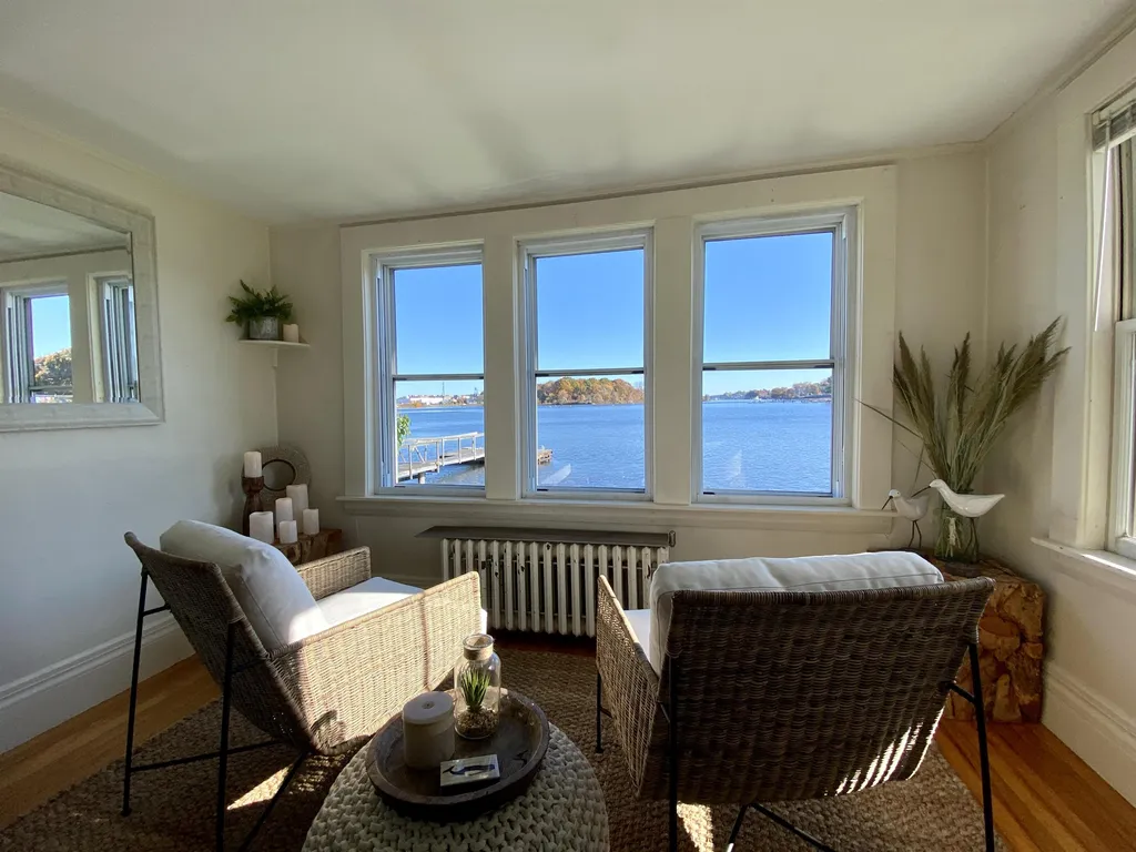 43 Holmes Court Portsmouth NH 03801