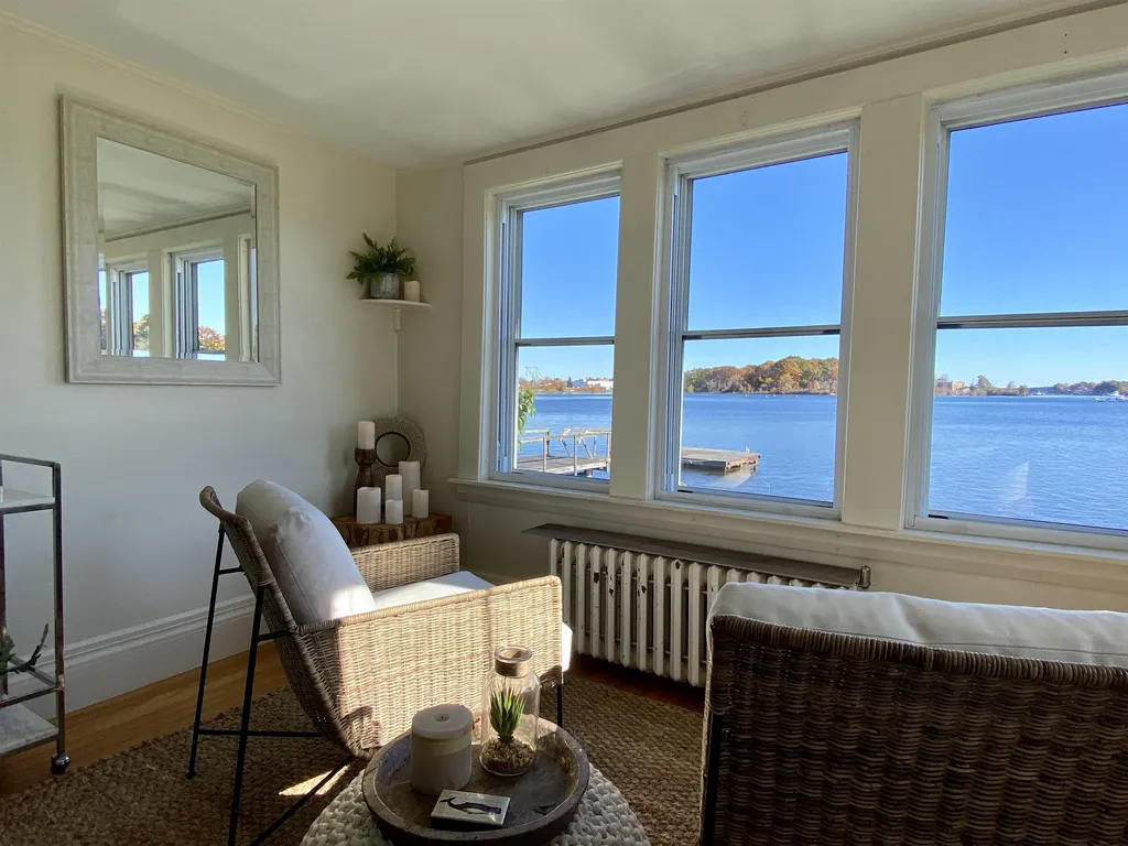 43 Holmes Court Portsmouth NH 03801