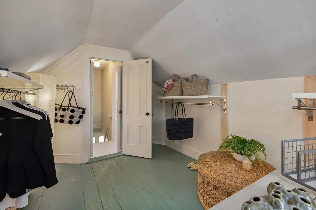 43 Holmes Court Portsmouth NH 03801