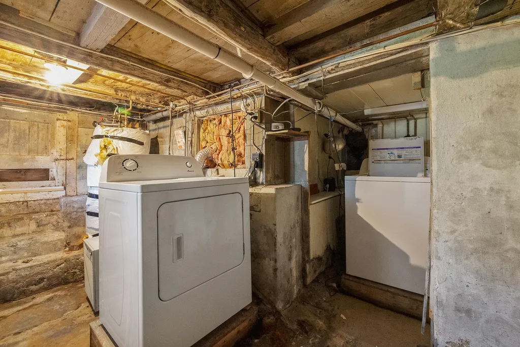 43 Holmes Court Portsmouth NH 03801