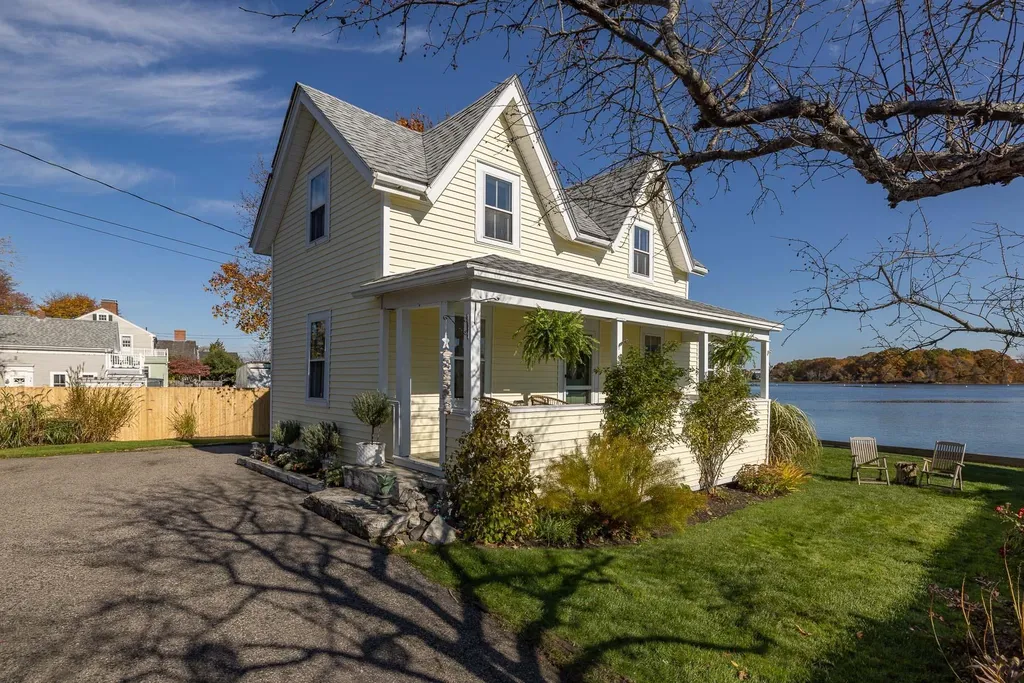 43 Holmes Court Portsmouth NH 03801