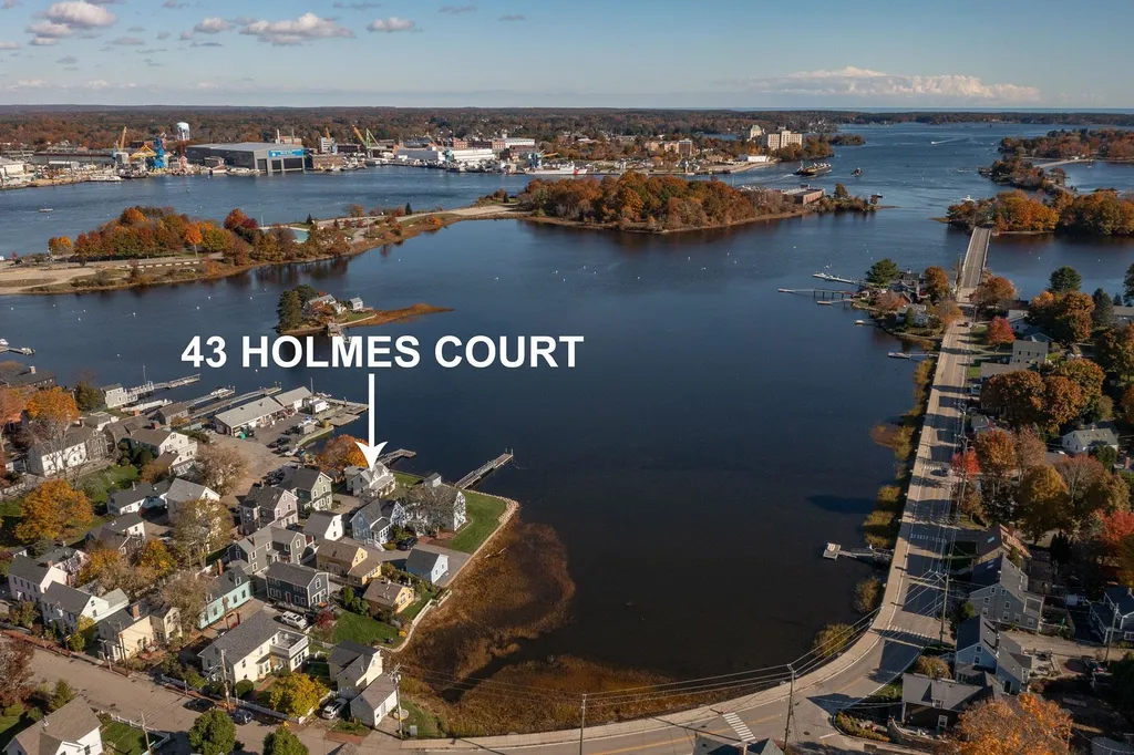 43 Holmes Court Portsmouth NH 03801