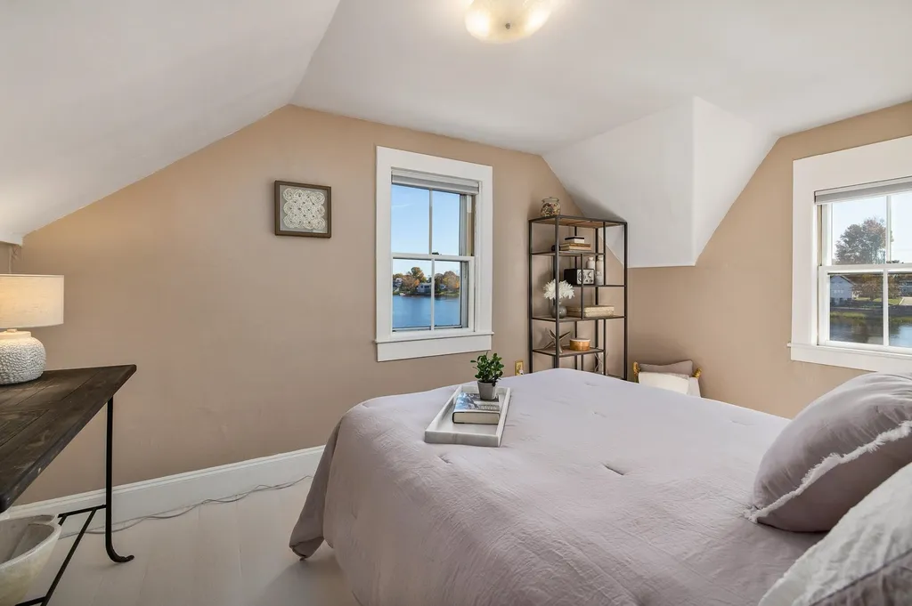 43 Holmes Court Portsmouth NH 03801