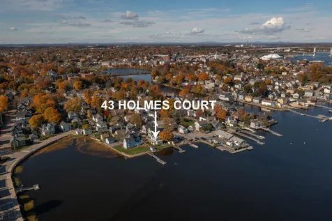 43 Holmes Court Portsmouth NH 03801