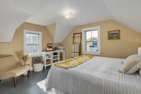 43 Holmes Court Portsmouth NH 03801