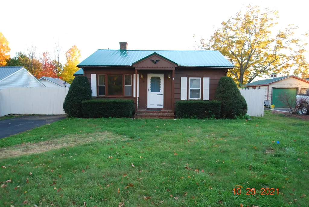 119 Lafayette Street Laconia NH 03246