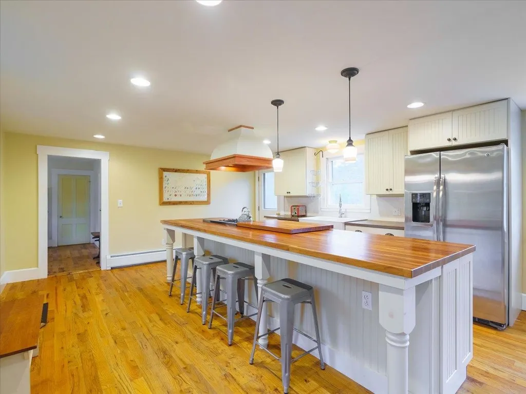 5 Brook Road Orford NH 03777