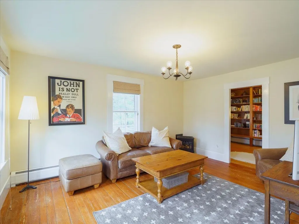 5 Brook Road Orford NH 03777