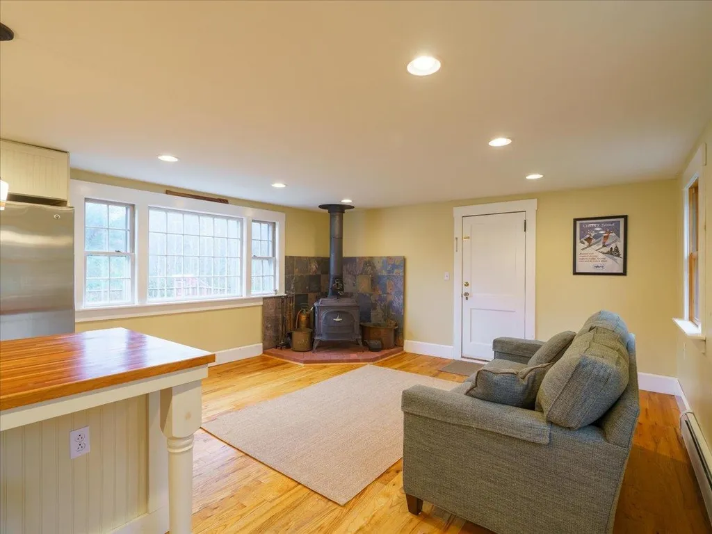5 Brook Road Orford NH 03777