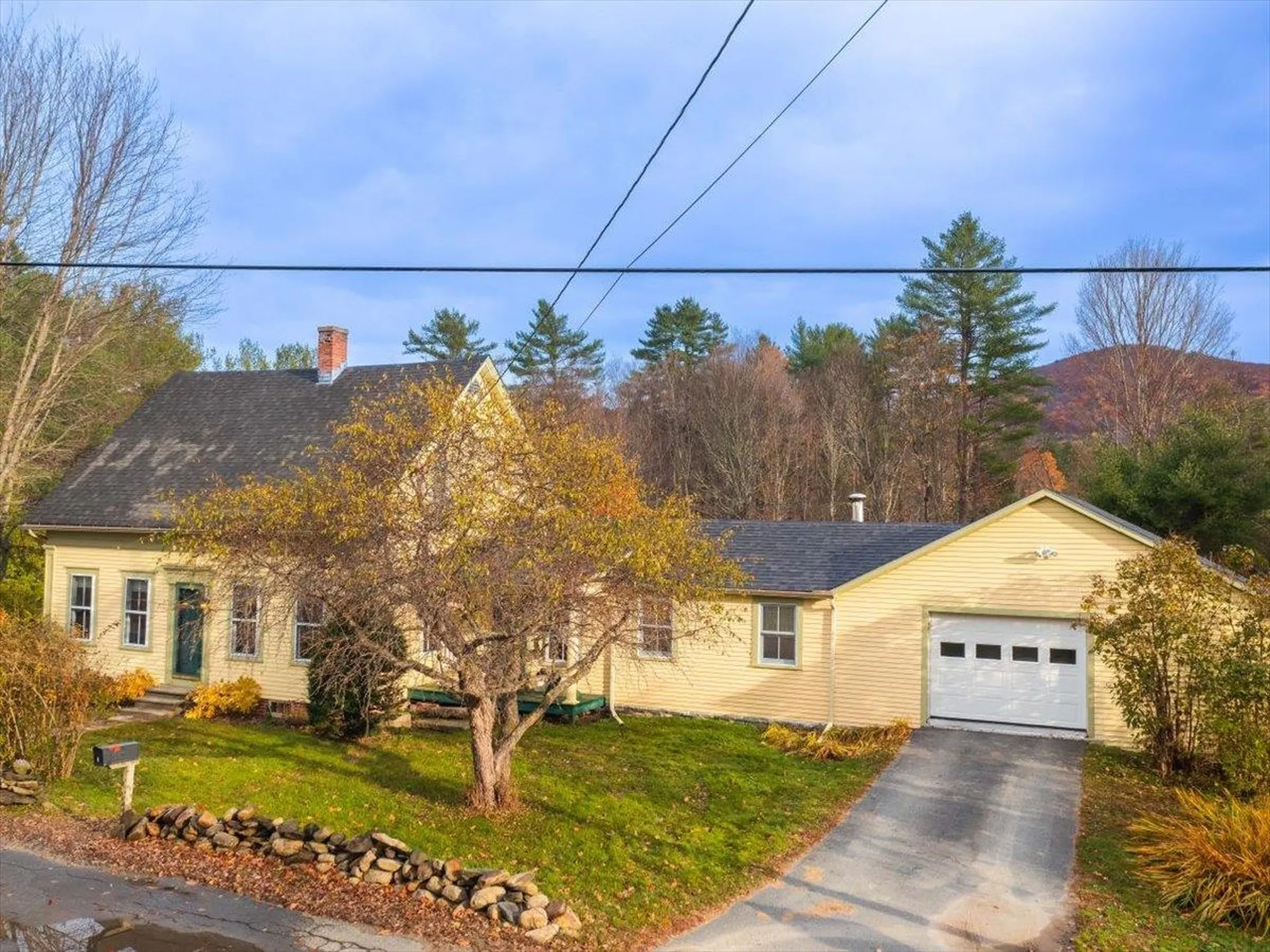 5 Brook Road Orford NH 03777