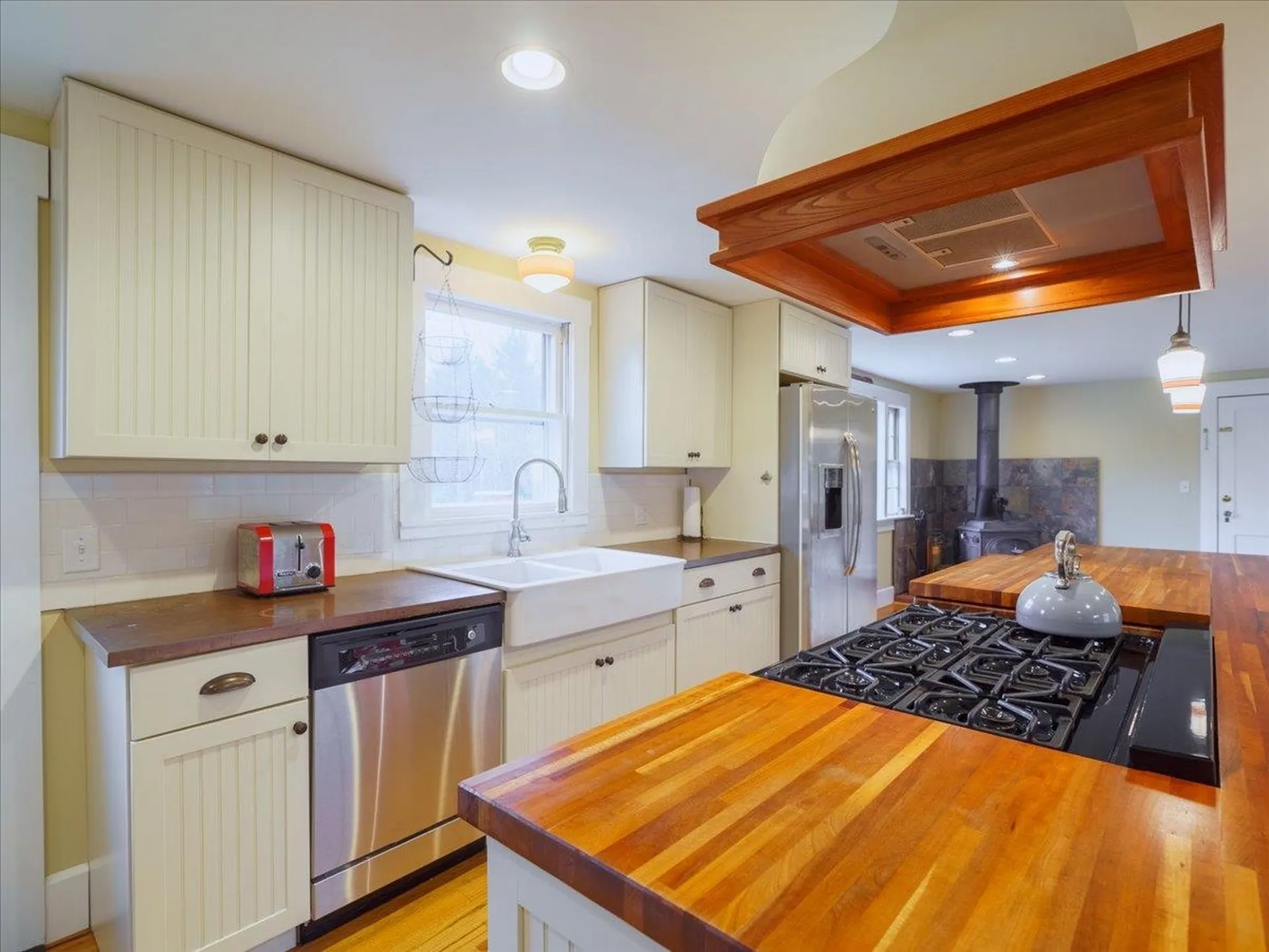 5 Brook Road Orford NH 03777