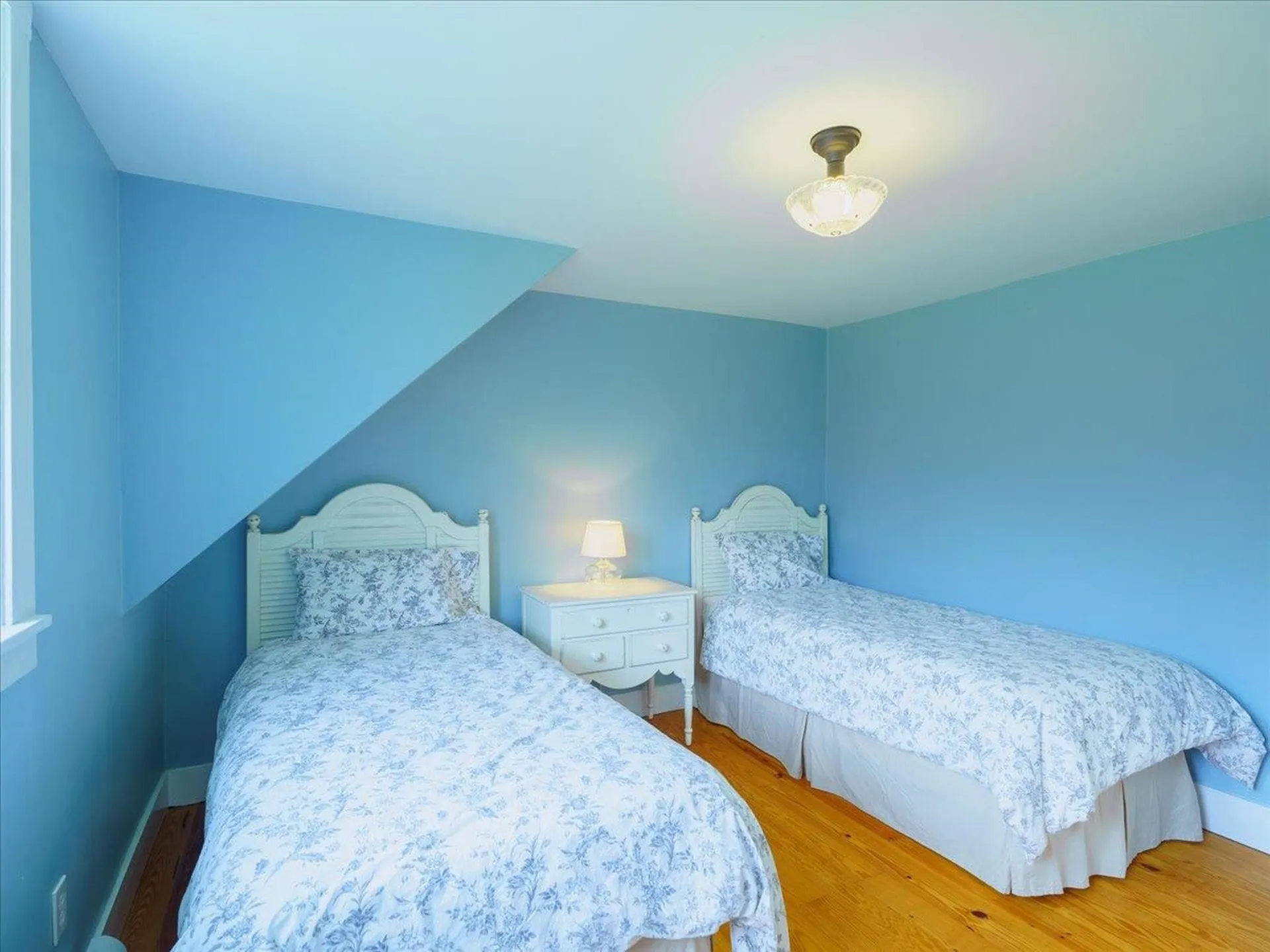 5 Brook Road Orford NH 03777