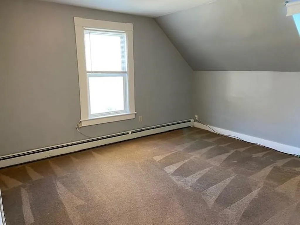 10 Harding Street Rochester NH 03867