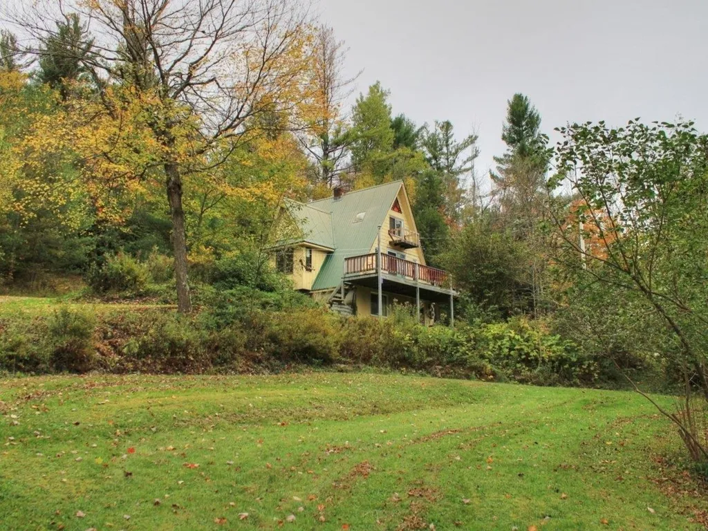 1201 East Street Huntington VT 05462