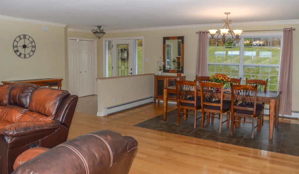 24 Pinnacle Springs Extension Chesterfield NH 03443