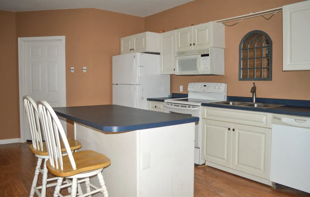 24 Pinnacle Springs Extension Chesterfield NH 03443