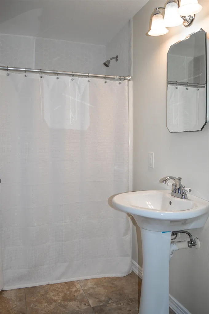 24 Pinnacle Springs Extension Chesterfield NH 03443