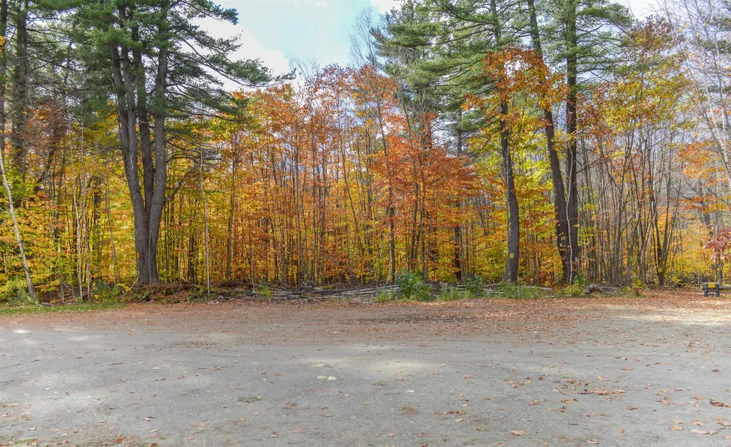 24 Pinnacle Springs Extension Chesterfield NH 03443
