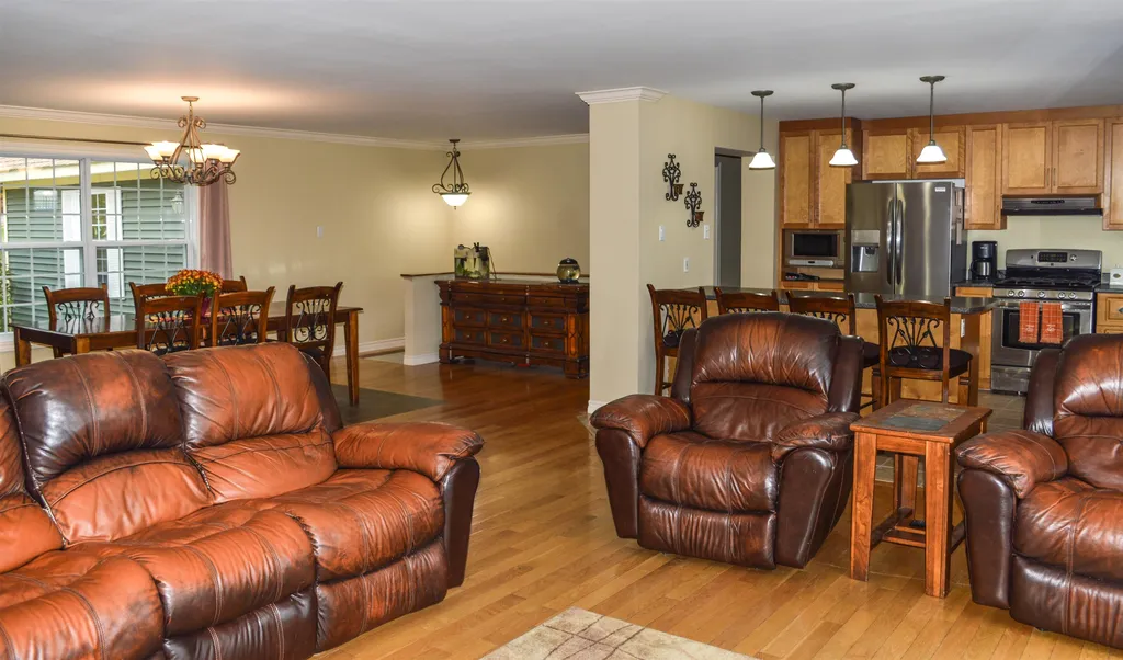 24 Pinnacle Springs Extension Chesterfield NH 03443