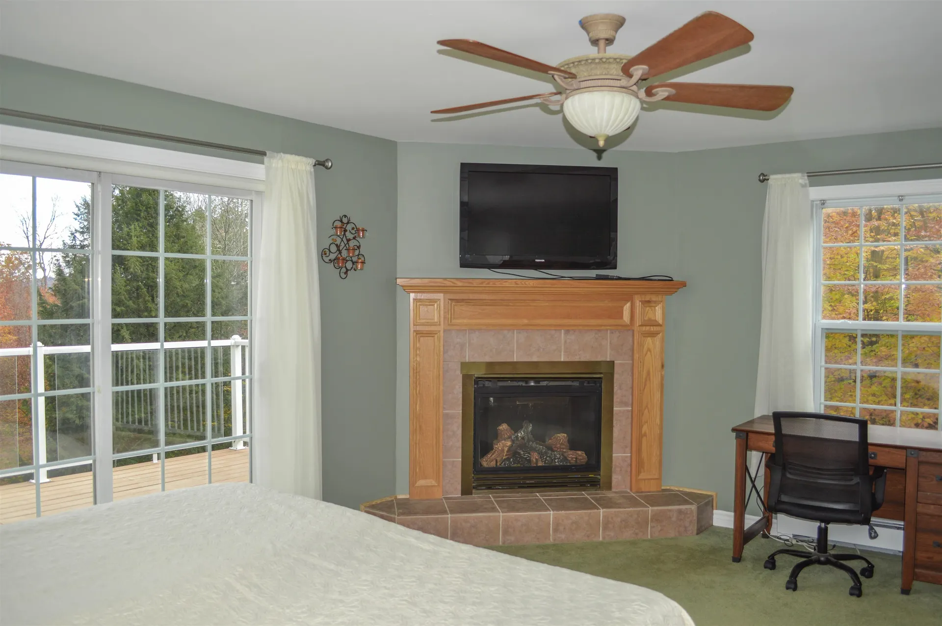 24 Pinnacle Springs Extension Chesterfield NH 03443