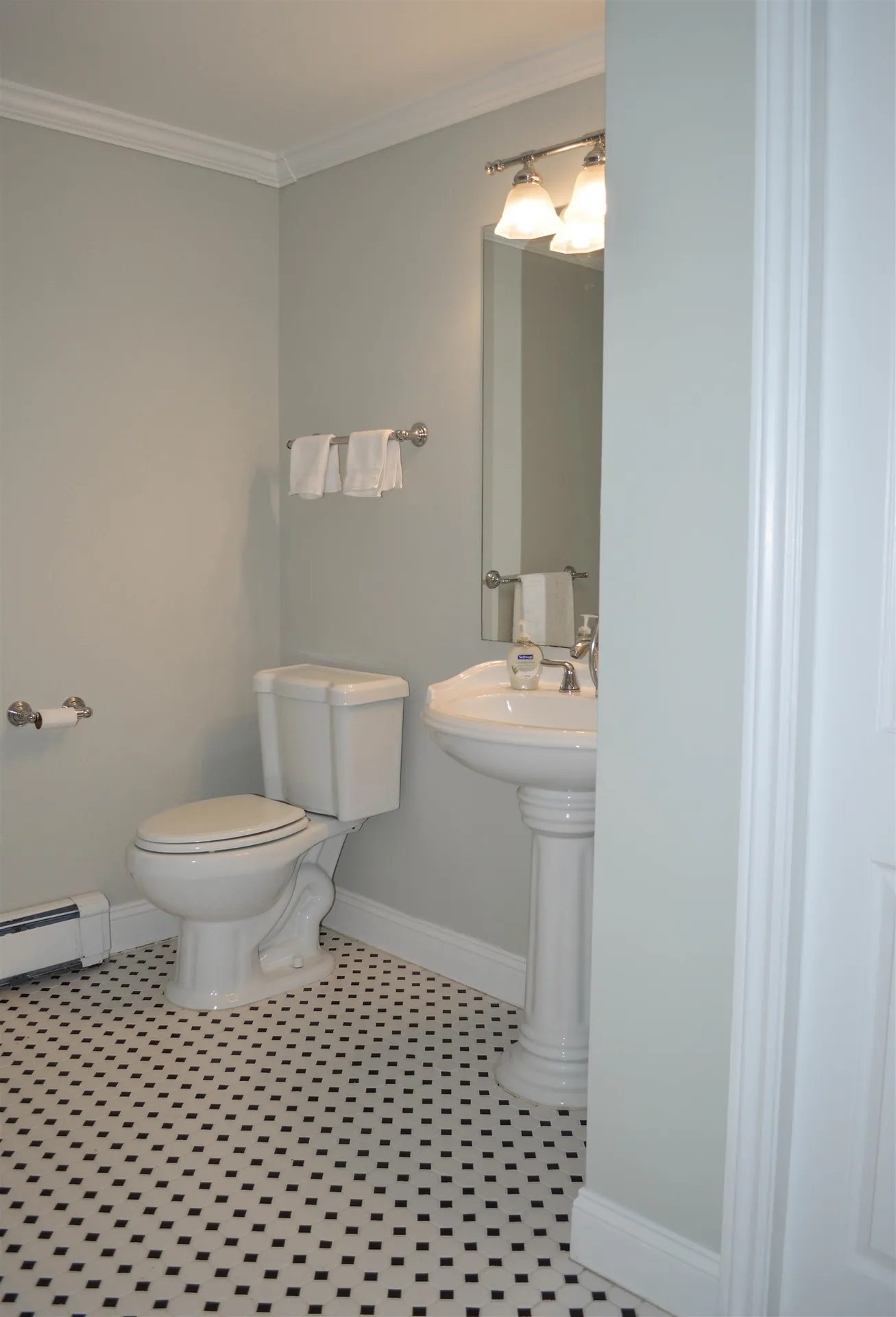 24 Pinnacle Springs Extension Chesterfield NH 03443