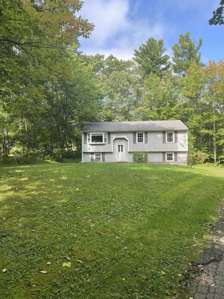 78 Wilsons Crossing Road Auburn NH 03032